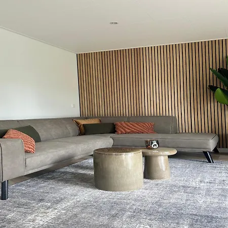 In Boutique Park, Ulicoten